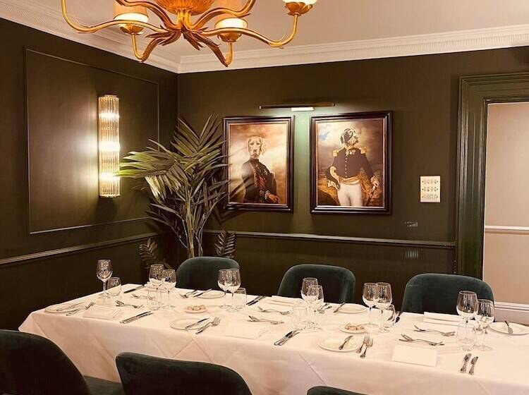 호텔 Nuthurst Grange Country House