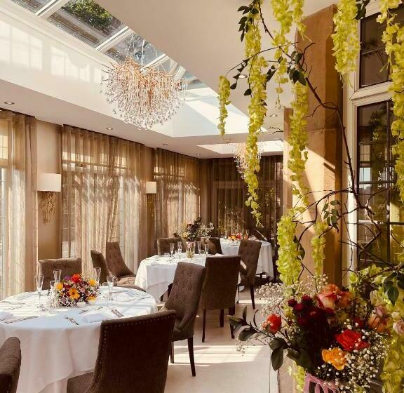 호텔 Nuthurst Grange Country House