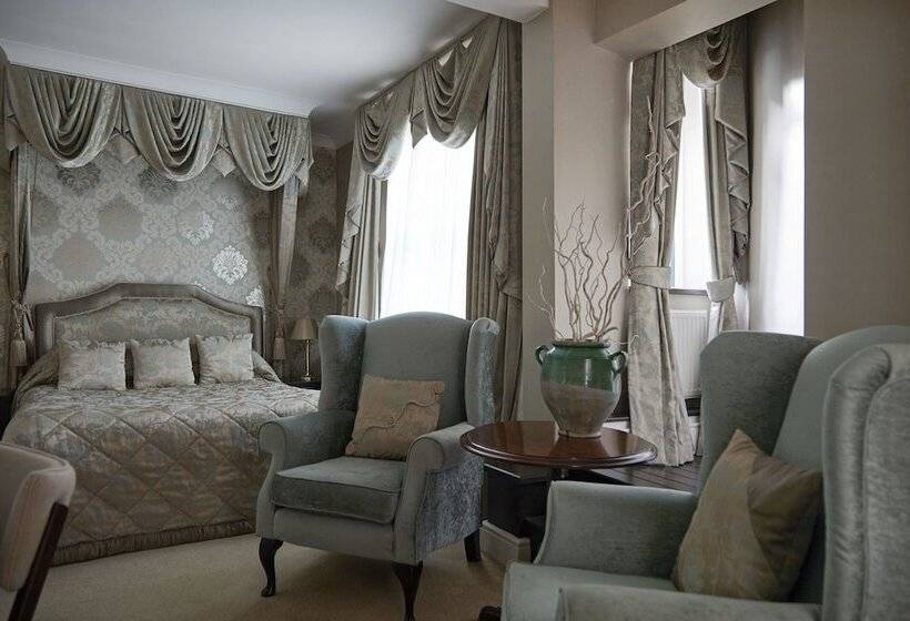 Отель Old Palace Lodge