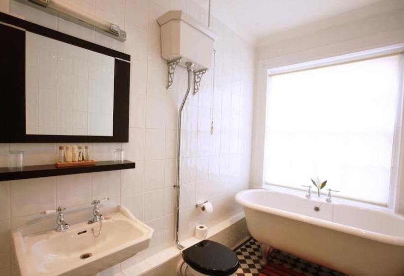 Отель Old Palace Lodge