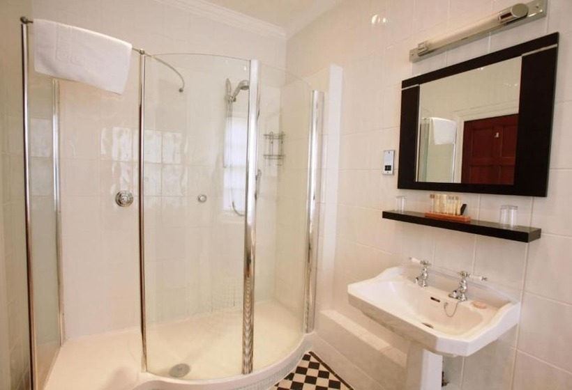 Отель Old Palace Lodge