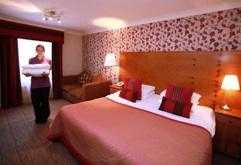 Отель Old Palace Lodge