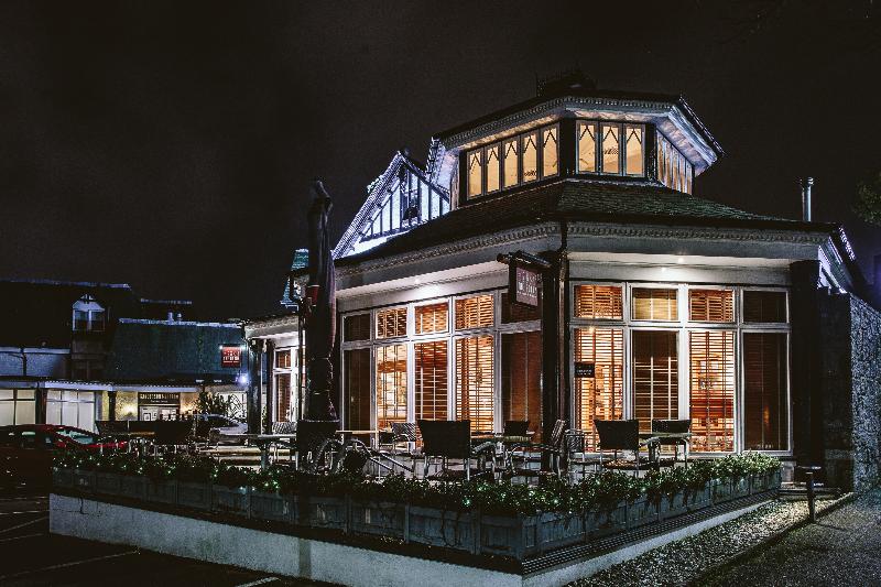 Отель Palm Court