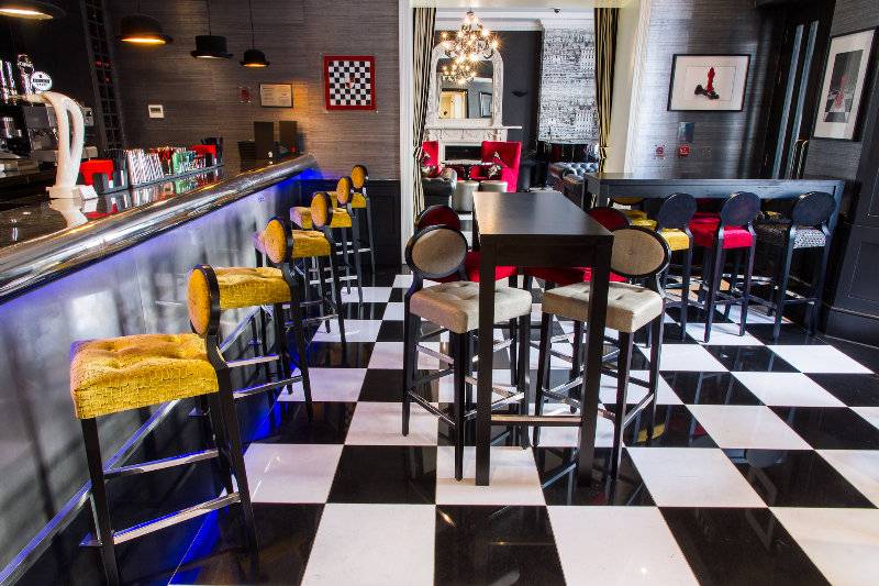 هتل Park International