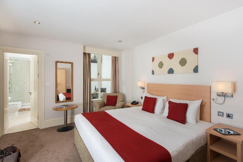 בית מלון כפרי Park International