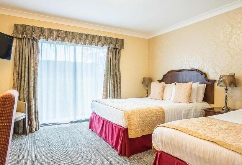 فندق Patshull Park  Golf And Country Club