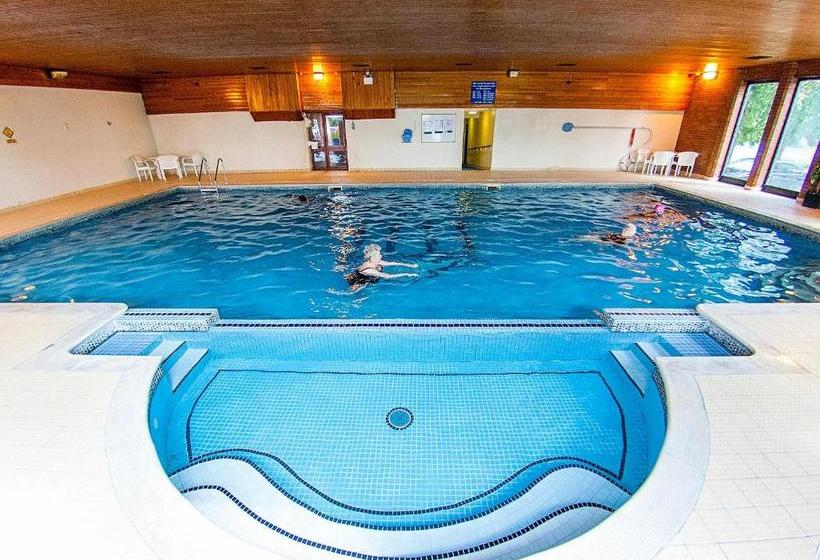 فندق Patshull Park  Golf And Country Club