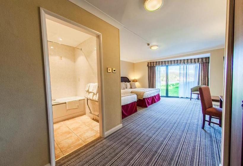 فندق Patshull Park Golf And Country Club