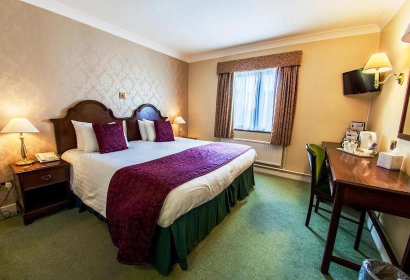 فندق Patshull Park  Golf And Country Club