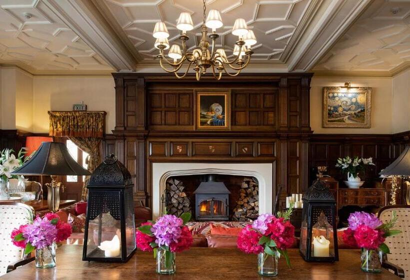 Отель Penmaenuchaf