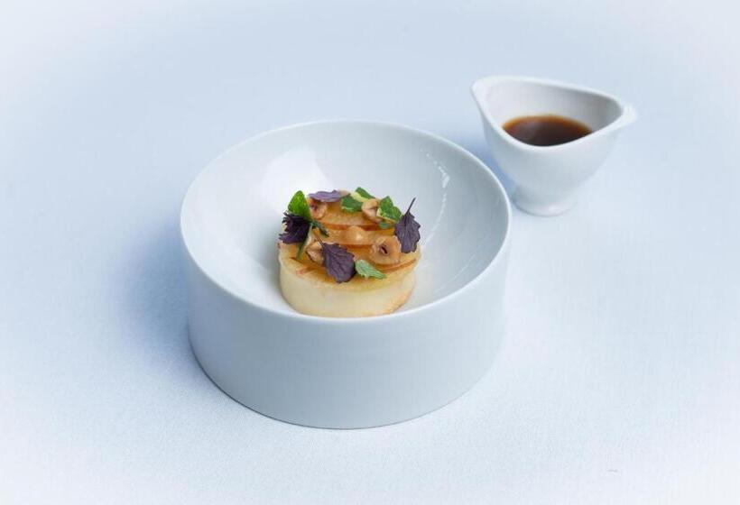 Отель Penmaenuchaf