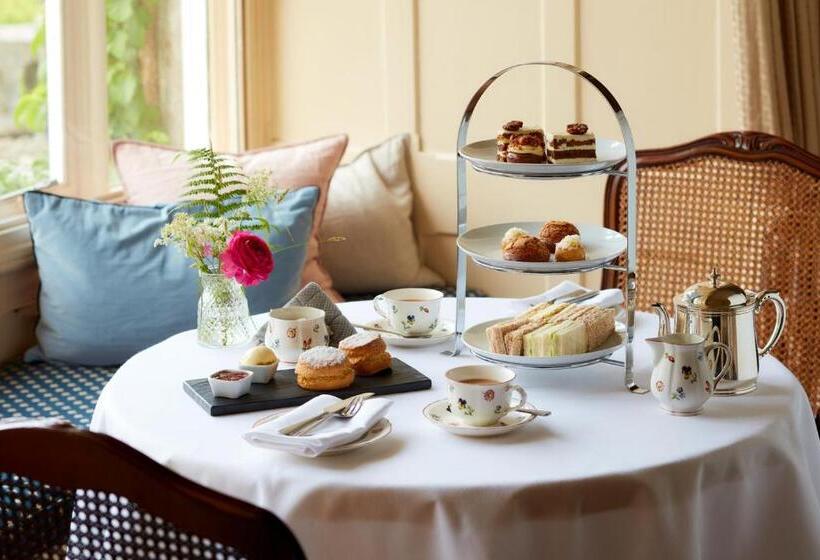 Отель Penmaenuchaf