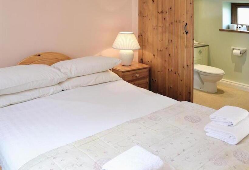 בית מלון כפרי Penmorvah Manor