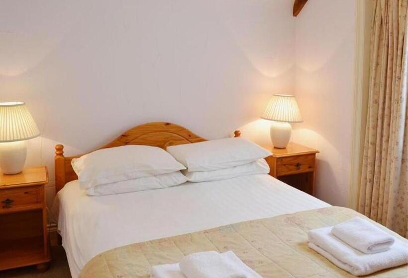 בית מלון כפרי Penmorvah Manor