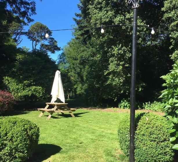 בית מלון כפרי Penmorvah Manor