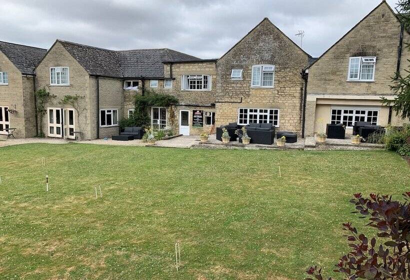 酒店 Pettifers Freehouse