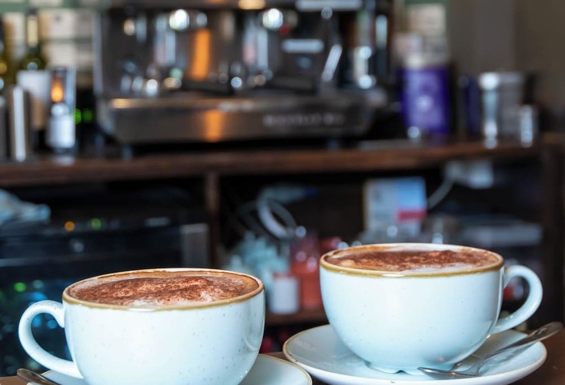 酒店 Pettifers Freehouse