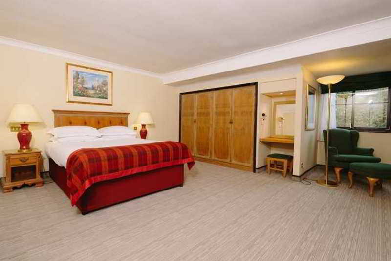 Fotos del hotel Premier Inn Newbury Town Centre South:  9
