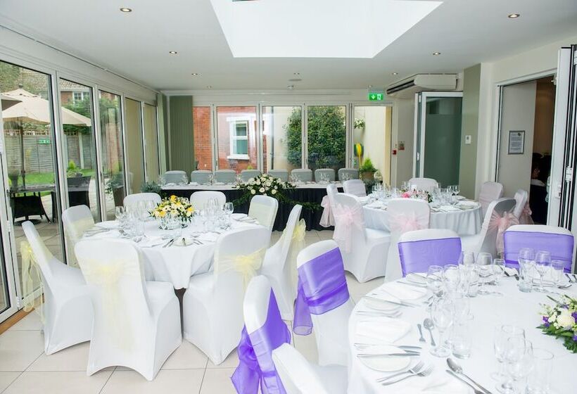 Stanwell Hotel By Mercure