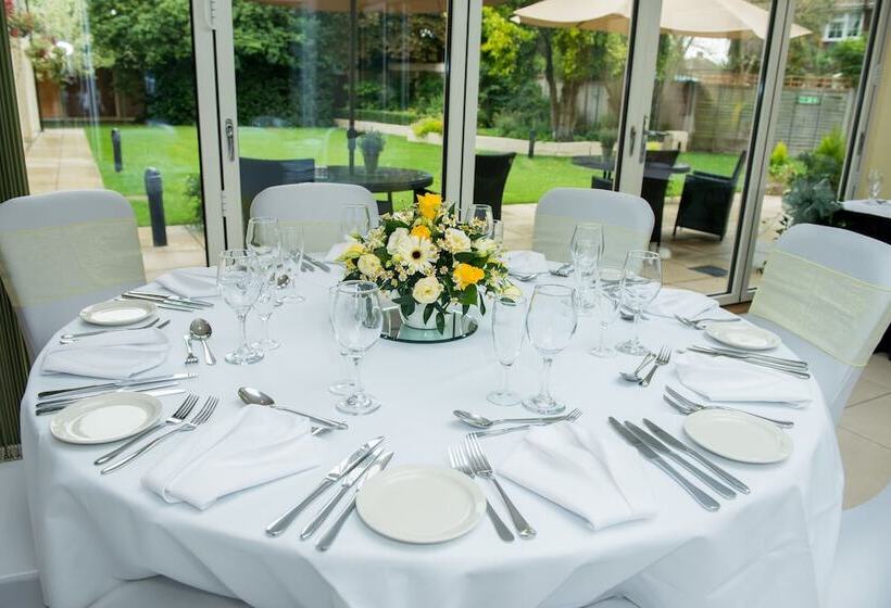 Stanwell Hotel By Mercure