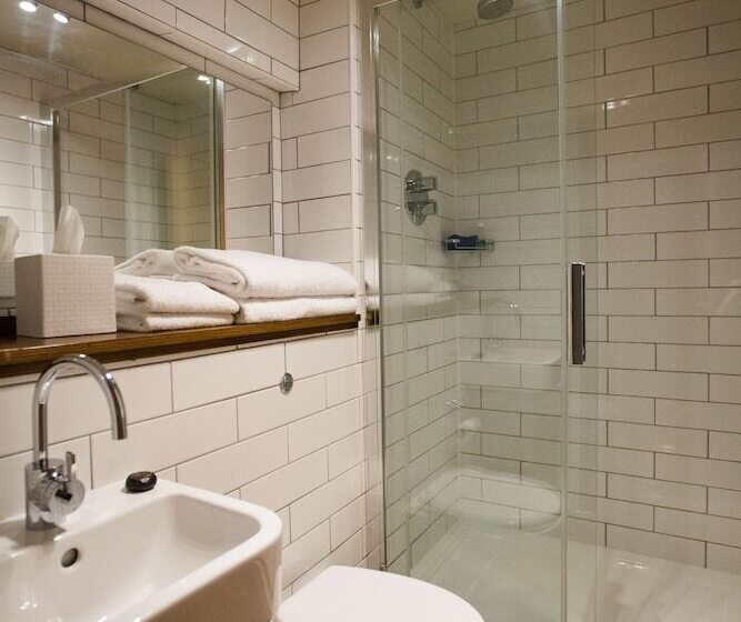 ホテル The Blue Boar