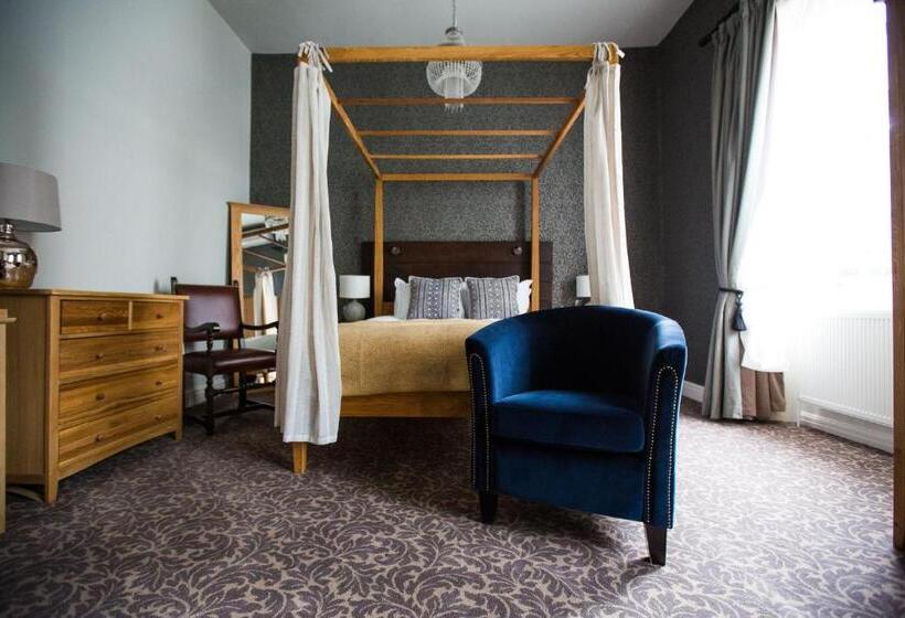 ホテル The Blue Boar