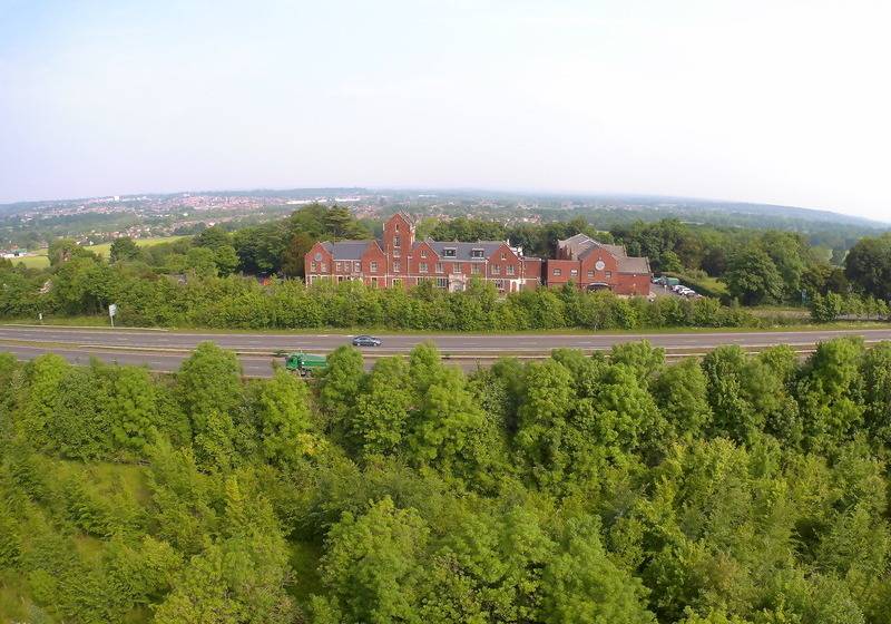 Hogs Back Hotel & Spa