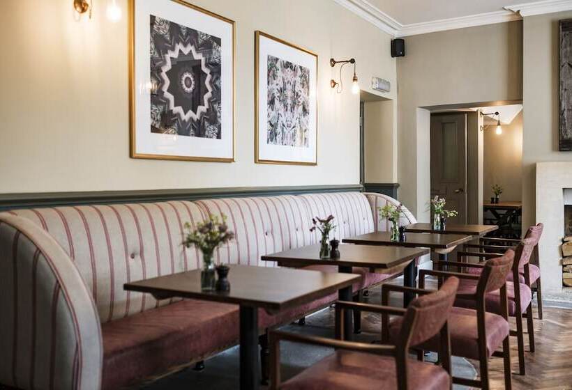 호텔 The Methuen Arms