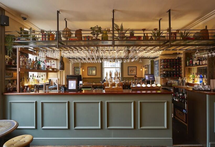 호텔 The Methuen Arms