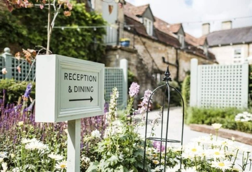 호텔 The Methuen Arms