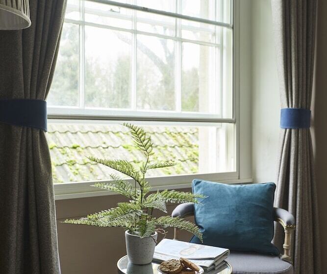 호텔 The Methuen Arms