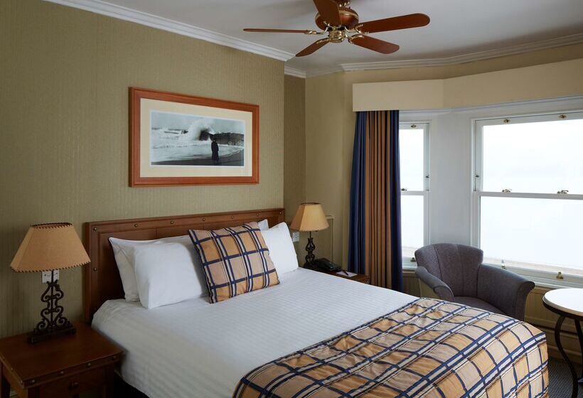 בית מלון כפרי The Old Ship