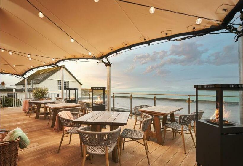 فندق The Old Success Inn