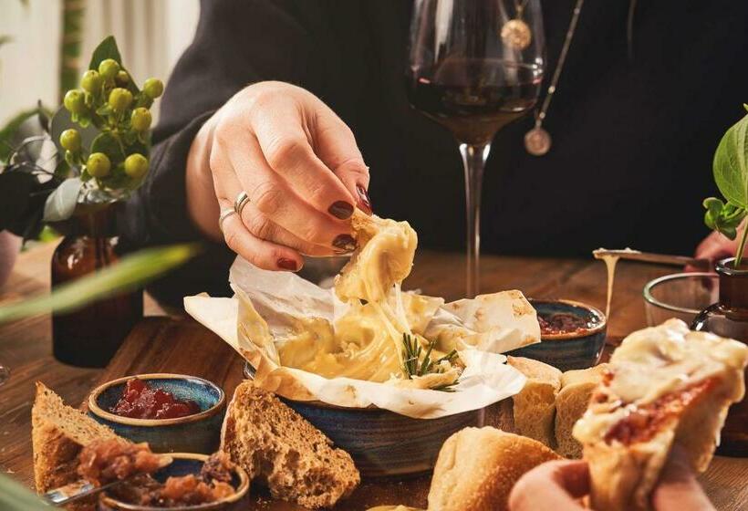 فندق The Old Success Inn