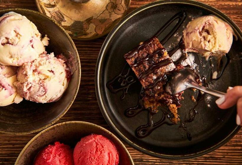 فندق The Old Success Inn