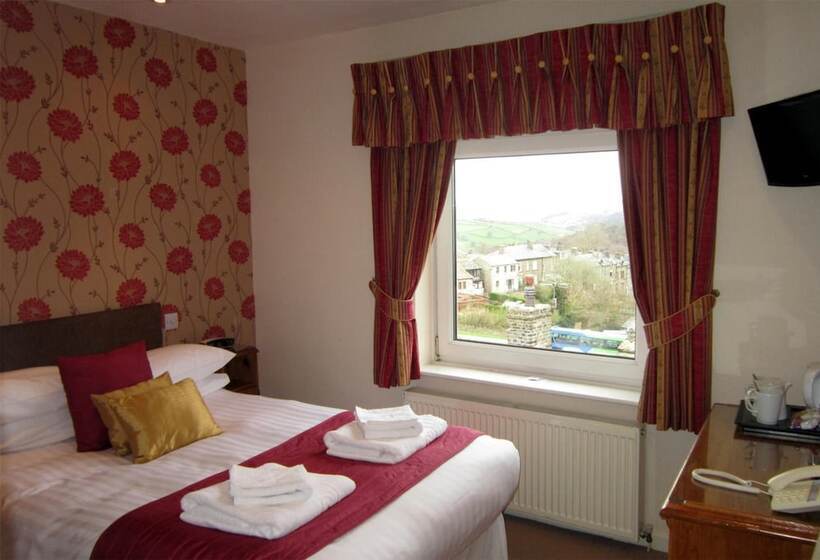 Отель The Old White Lion