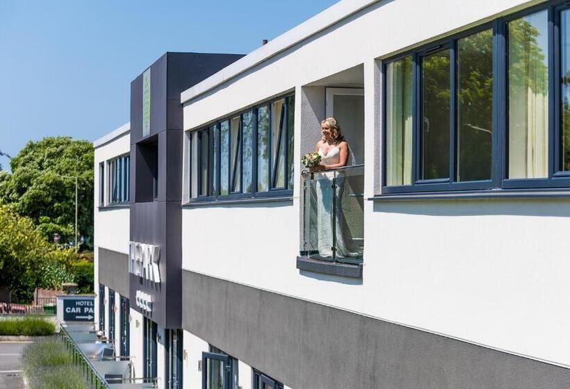 בית מלון כפרי The Park