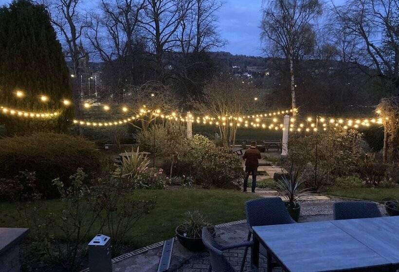 فندق The Parklands