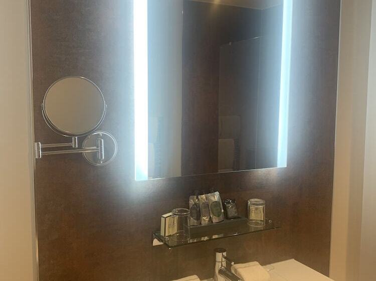 فندق The Parklands