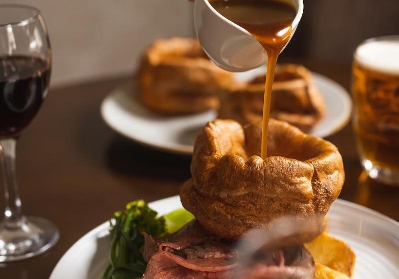 ホテル The Pied Bull