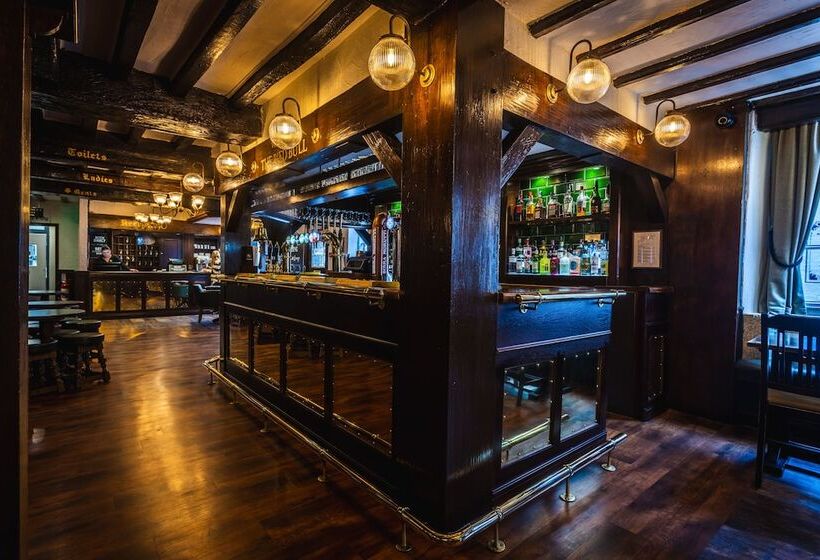 ホテル The Pied Bull