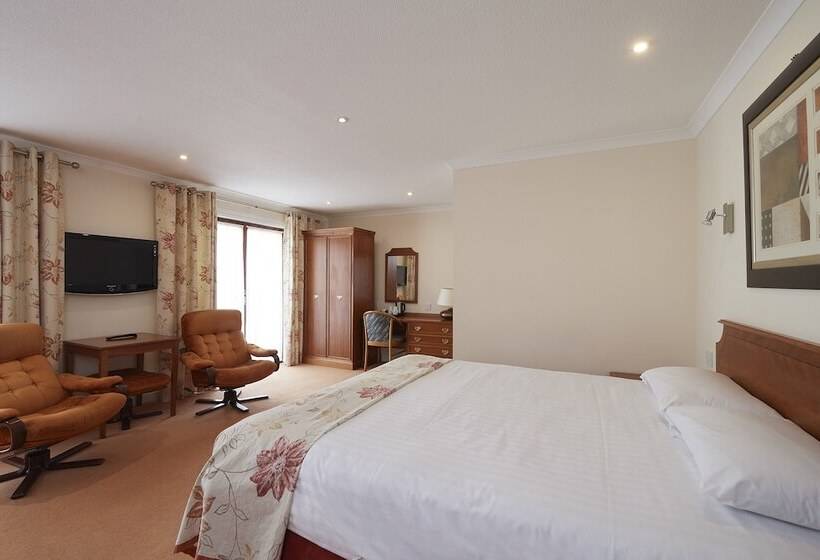 ホテル The Priory