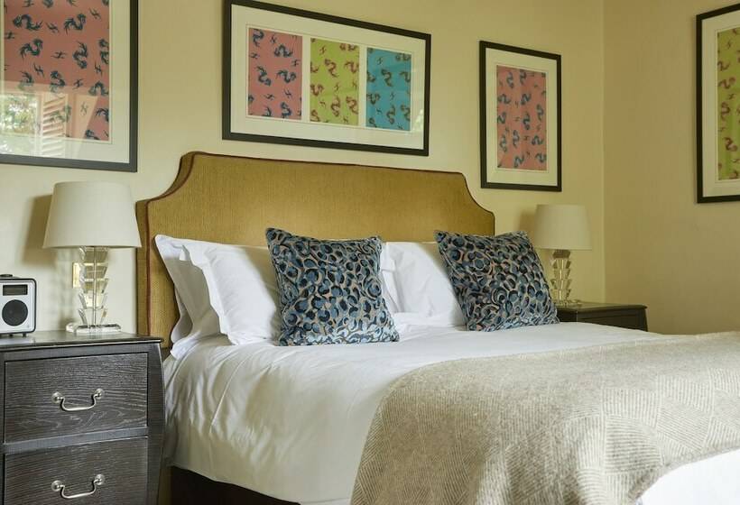 Отель The Slaughters Manor House