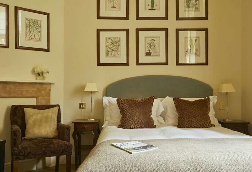 Отель The Slaughters Manor House