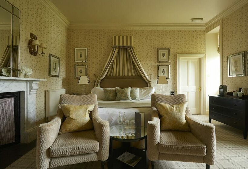 Отель The Slaughters Manor House