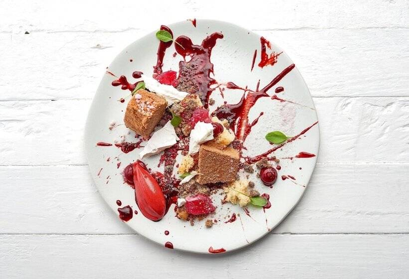 Отель The Slaughters Manor House