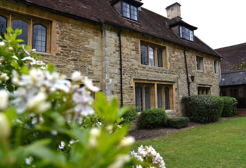 Отель Voco Oxford Thames, An Ihg