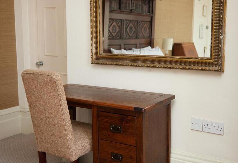 Kings Arms Hotel By Greene King Inns