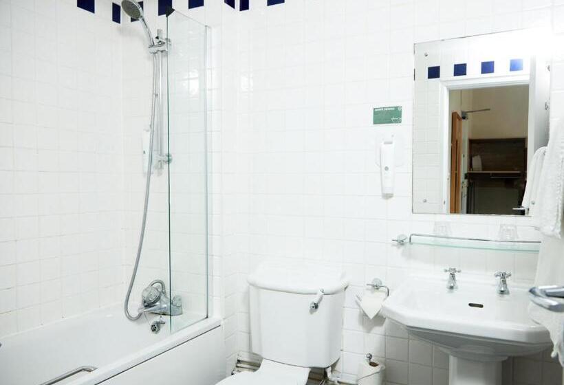 Lamb Hotel By Greene King Inns