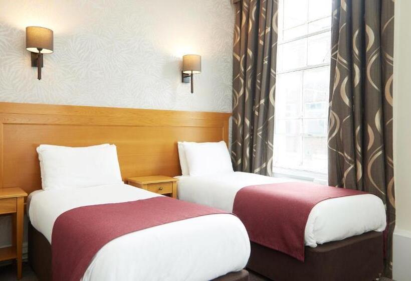 Lamb Hotel By Greene King Inns